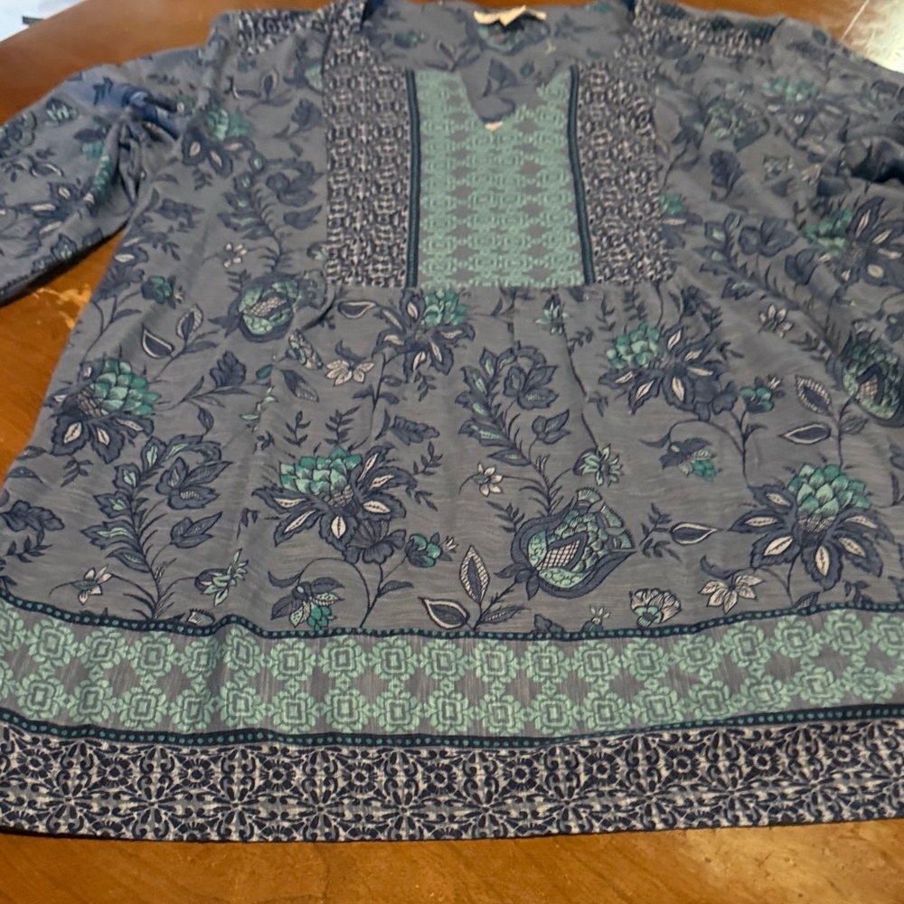 Coldwater Creek Blue and Green Floral Top - Picture 5 of 16